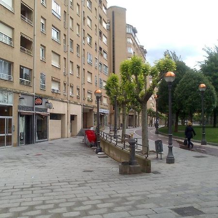 Pension Parque Del Ebro (Adults Only) Logroño Esterno foto