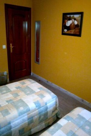 Pension Parque Del Ebro (Adults Only) Logroño Esterno foto